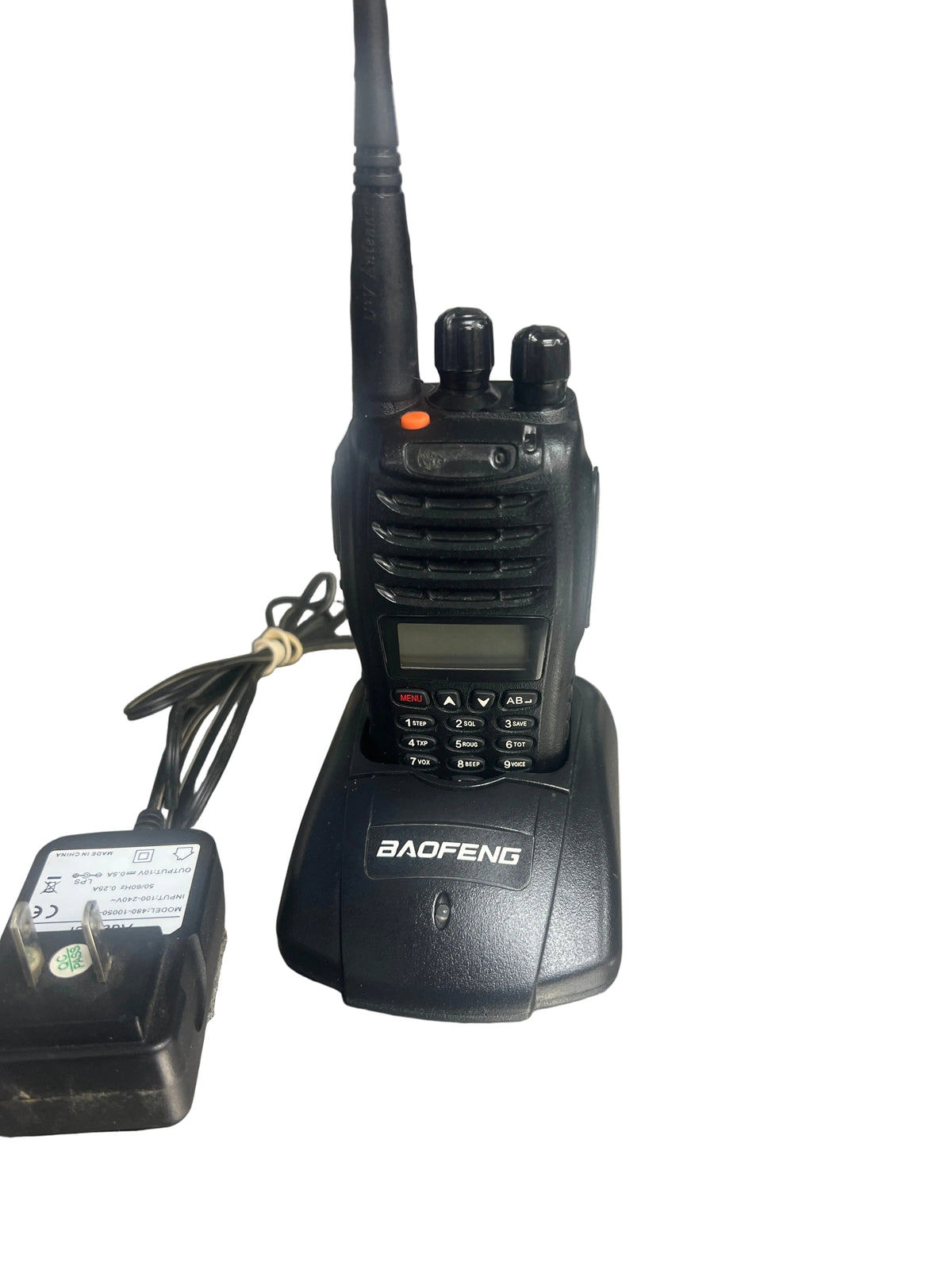 Baofeng UV-B5 Handheld with Charger (Pre-Owned)