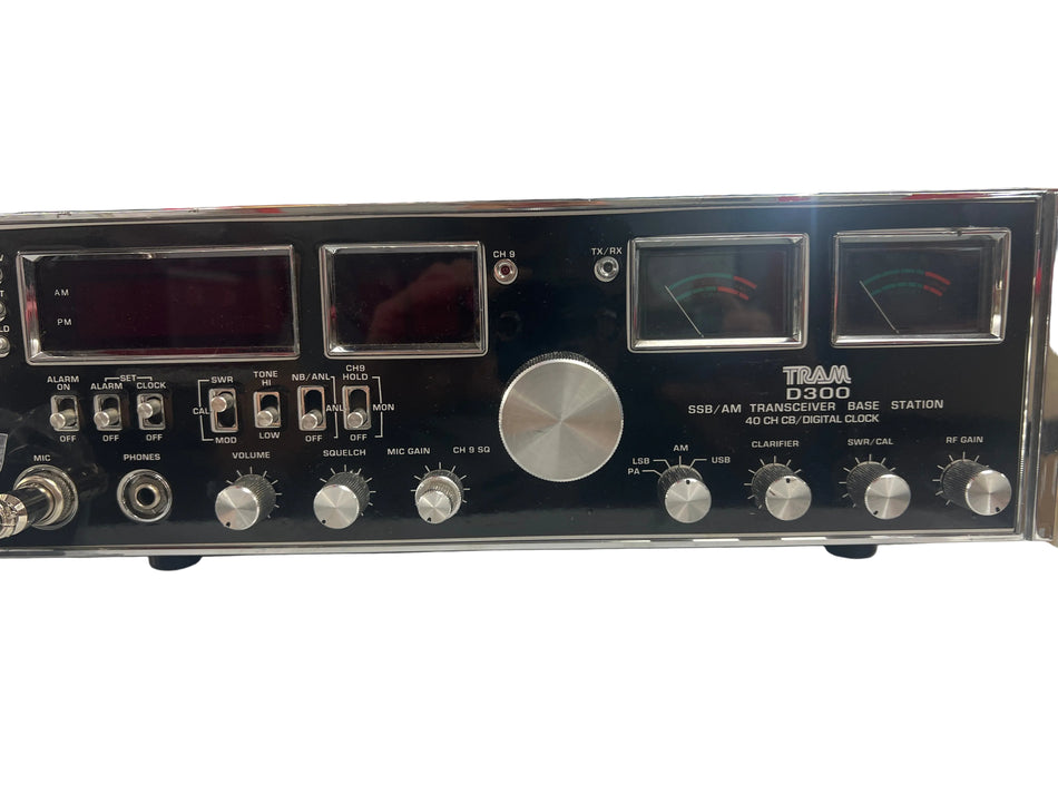 TRAM D300 Black Face CB Radio (Pre-Owned)