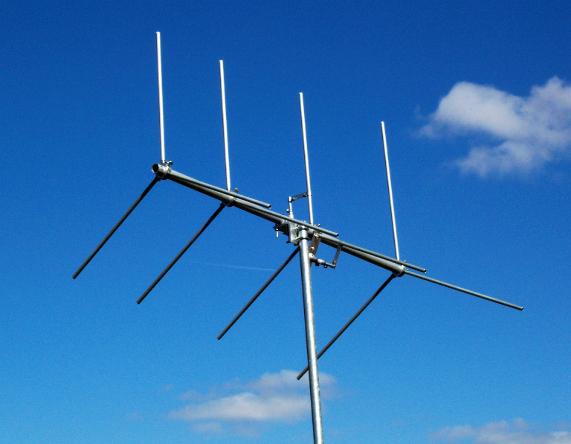 2 Meter 4 Element Gizmotchy Antenna with 1500W Gammas