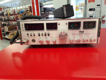 Tram D300 40 CH. CB Base. (Pre-Owned)