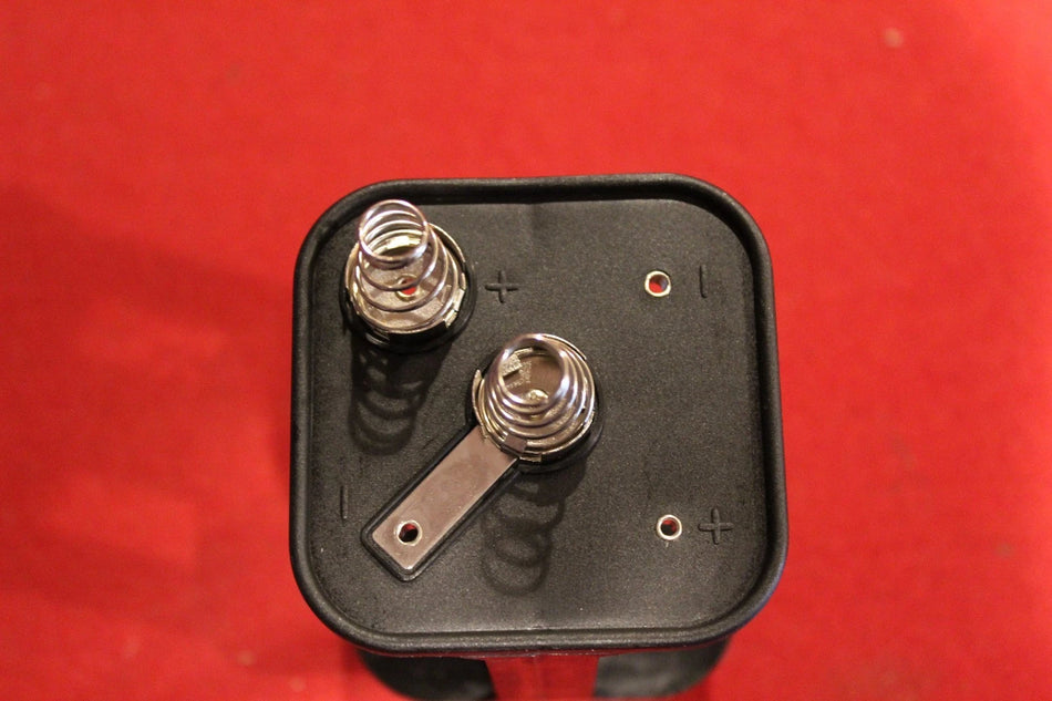 6V Lantern Battery Adapter – Uses 4 D Batteries